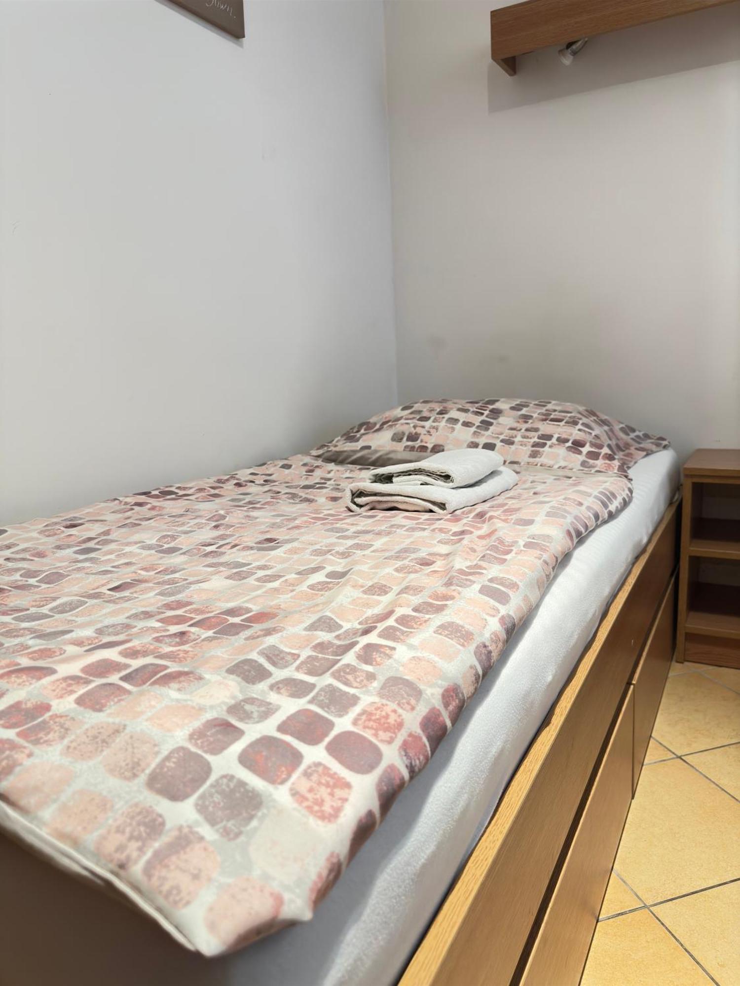 Hotel Star à Poprad Extérieur photo
