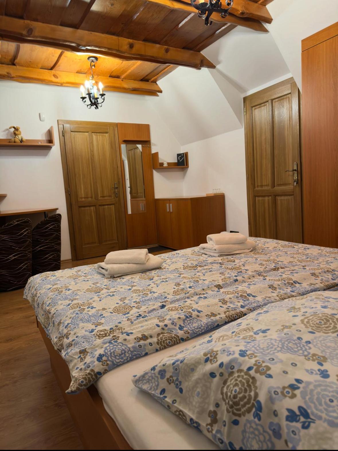Hotel Star à Poprad Extérieur photo